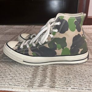Converse Chuck Taylor Camo mens size 10 women 12